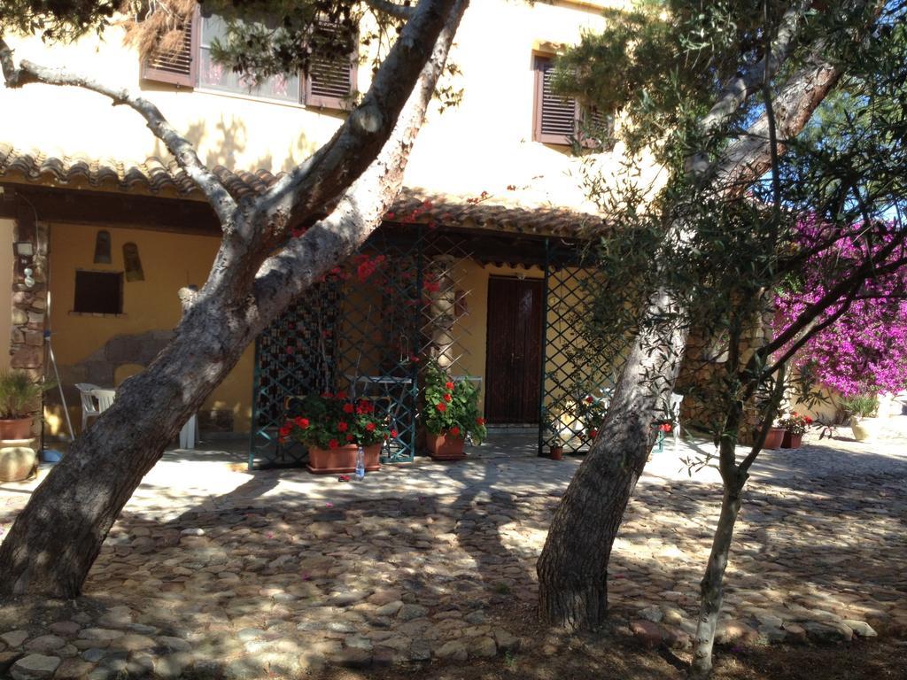 Vila Il Ruscello SantʼAnna Arresi Exteriér fotografie