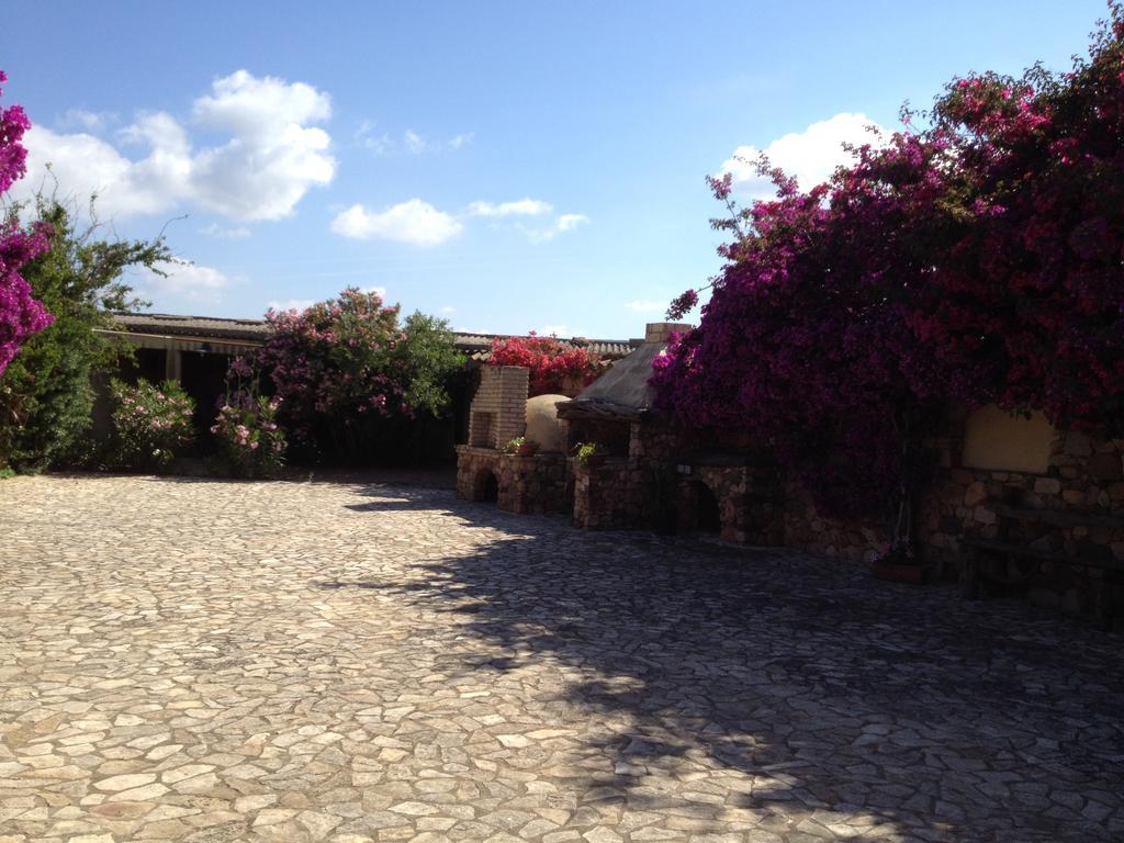 Vila Il Ruscello SantʼAnna Arresi Exteriér fotografie